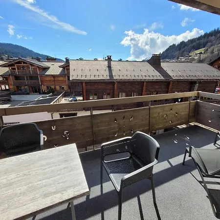 Renove 3* Au Pied Des Pistes, Balcon, Parking, Wifi, Pour 4 Personnes - Fr-1-598-133 * Les Gets